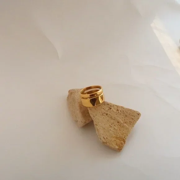 NEW 18K Gold Plated Chunky Layer Ring - Picture 5 of 9